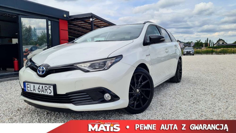 Toyota Auris II (2012-) 2017