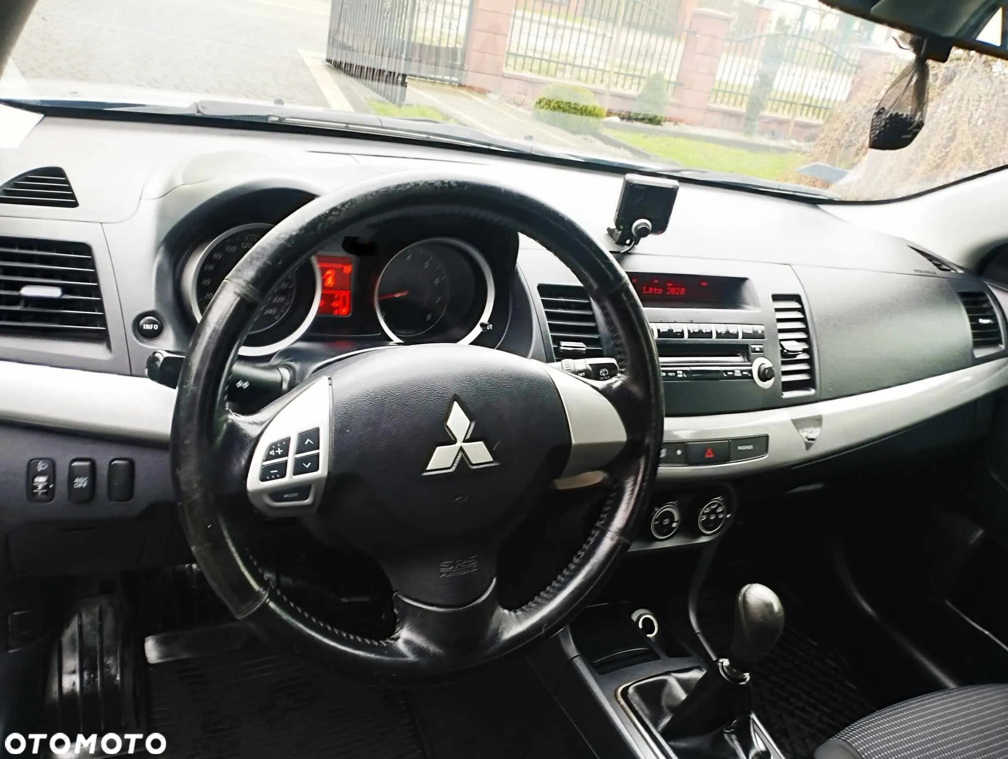 Mitsubishi Lancer 1.6 Invite - 5