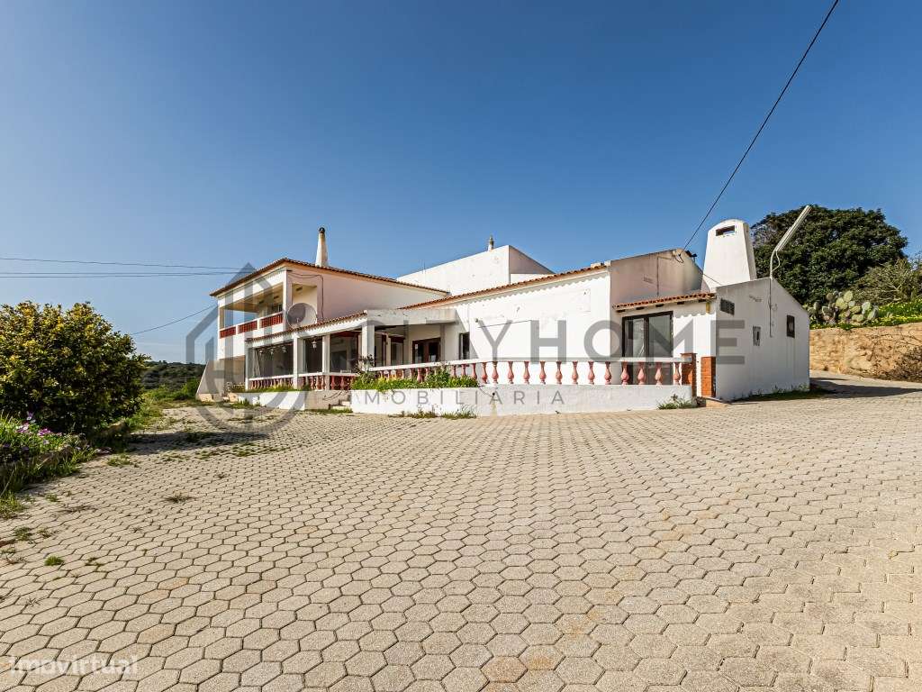 Moradia T3 e Apartamento T2 com Restaurante no Burgau-41