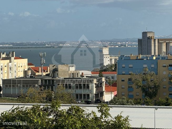 Apartamento T3 com arrecadação em Marvila, Lisboa-14