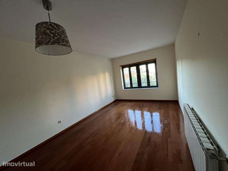 Apartamento em Vila Nova de Gaia, Oliveira do Douro - Grande imagem: 4/16