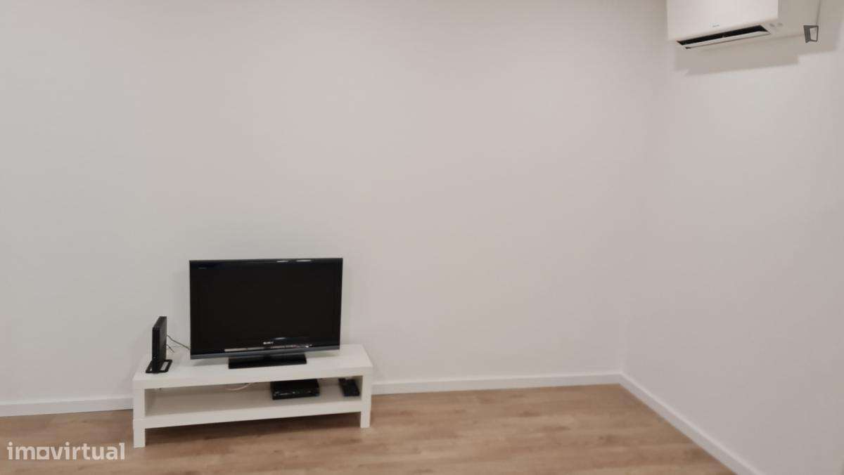 Apartamento com 1 quartos - localizado em Torres vedras - Grande imagem: 5/5