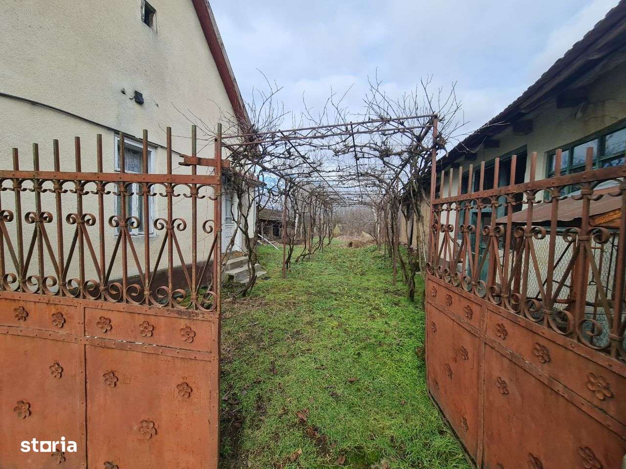 Vand casa de Caramida in Rapsig Jud. Arad 4 camere Baie Bucatarie - Imagine principală: 5/20