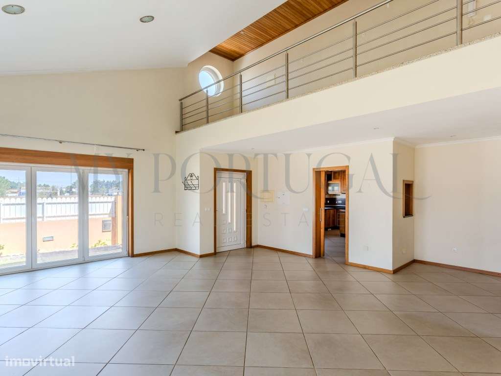 Moradia T5 isolada com jardim, a 5 minutos do Oceano - Gafanha da E... - Grande imagem: 4/39