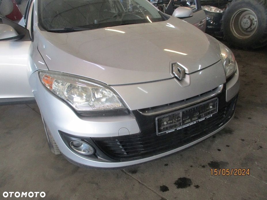 RENAULT MEGANE III 3 MASKA ZDERZAK LAMPA PAS PRZÓD TED69 EU - 2