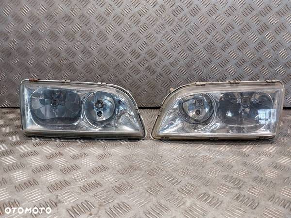 LAMPA LEWY PRZÓD + PRAWY PRZÓD VOLVO V40 I 1AG007861-33 - 1