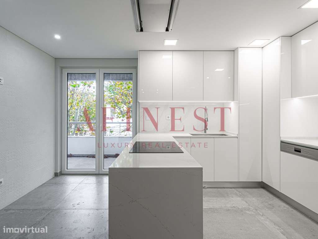 APARTAMENTO T3 EM CARCAVELOS - Grande imagem: 2/24