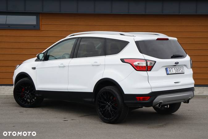 Ford Kuga 1.5 EcoBoost FWD Titanium - 10