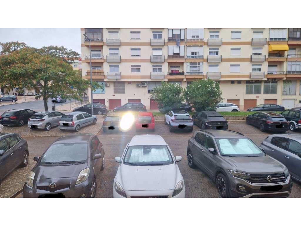 T4 - Bairro do Liceu - Excelentes Áreas-11