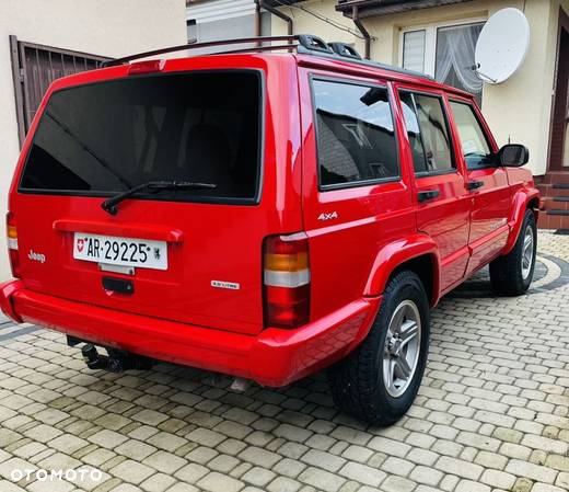 Jeep Cherokee - 22