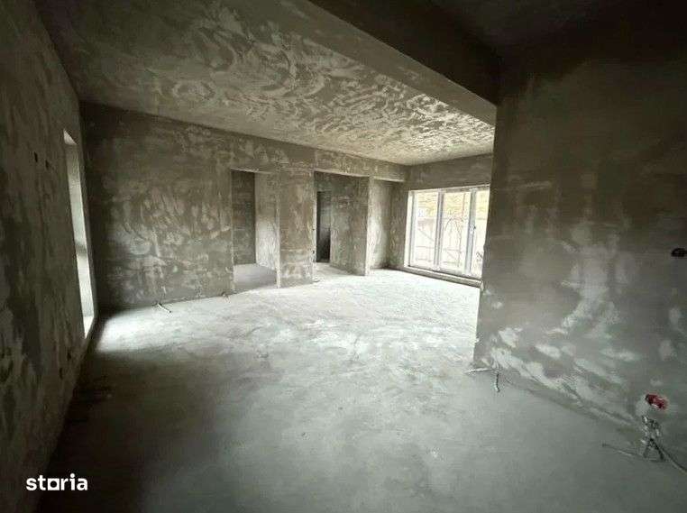 Duplex semifinisat 4 camere, 2 garaje,161 mp,teren liber 280 mp, Tauti-6