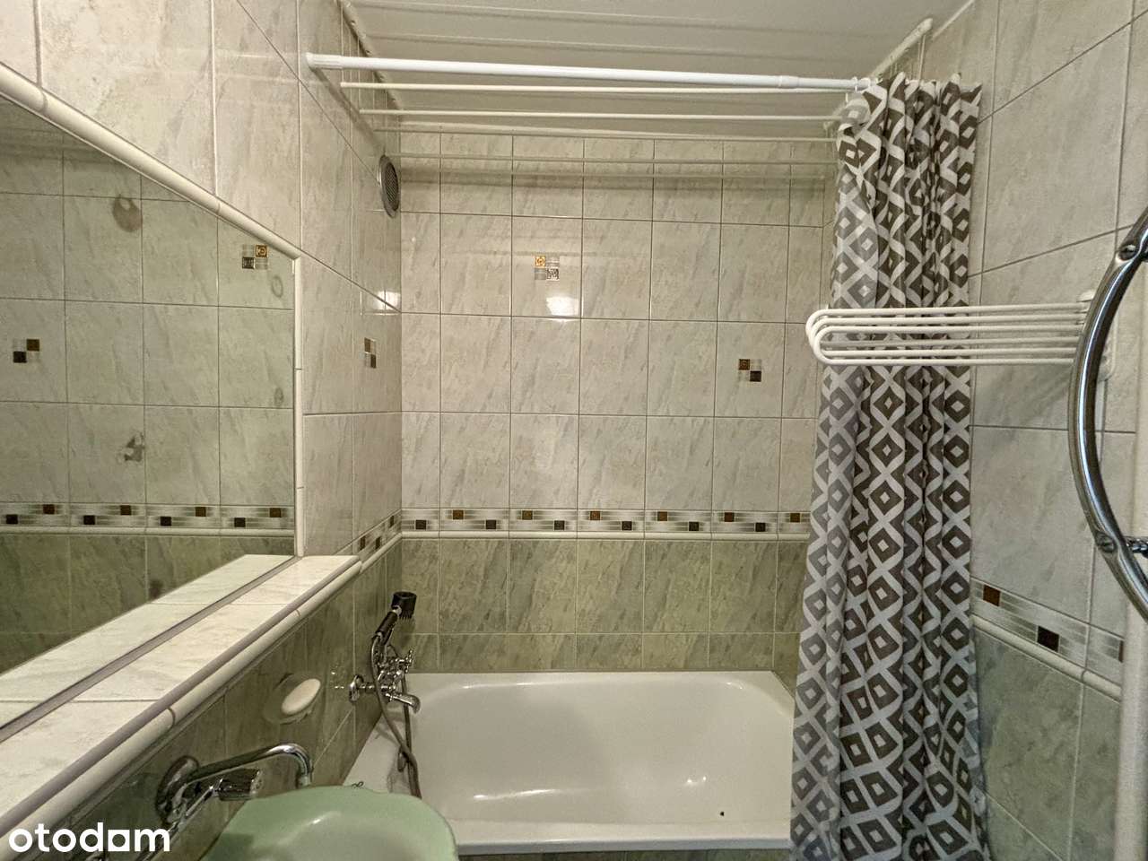 Trzypokojowe mieszkanie z loggią | 62,60 m² | osiedle Okrzei-8