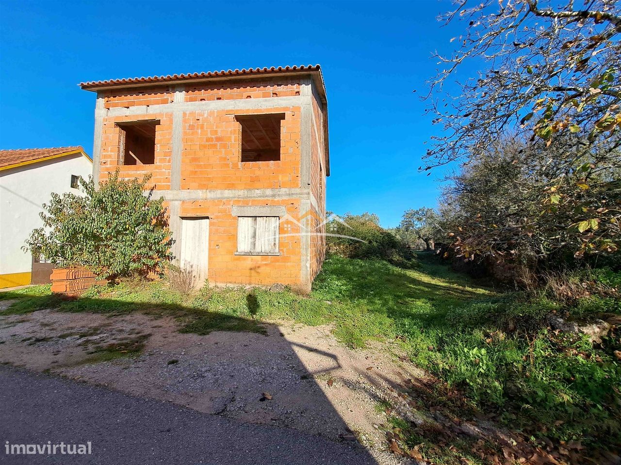 Moradia T3 em construção na zona de Ferreira do Zêzere e de Tomar