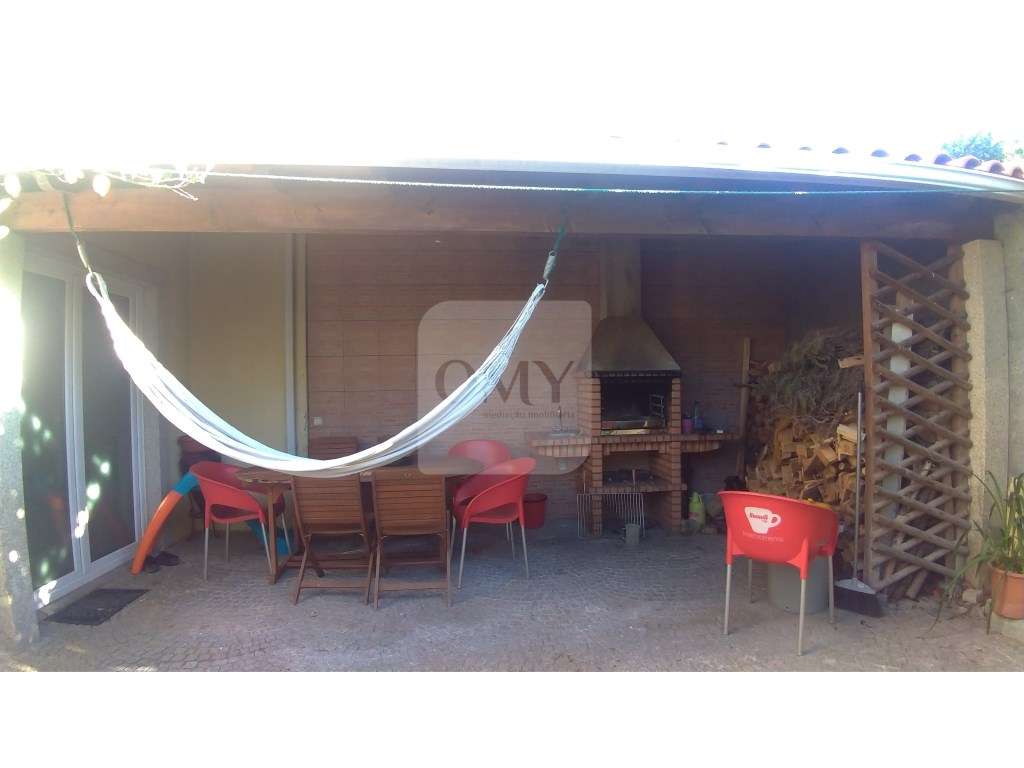 Moradia T4 com Logradouro e Jardim ao Intermarché de Vila Real - Grande imagem: 5/28