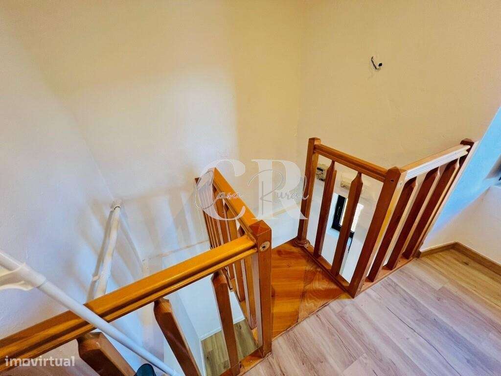 Moradia acolhedora no centro histórico com potencial de investimento-20