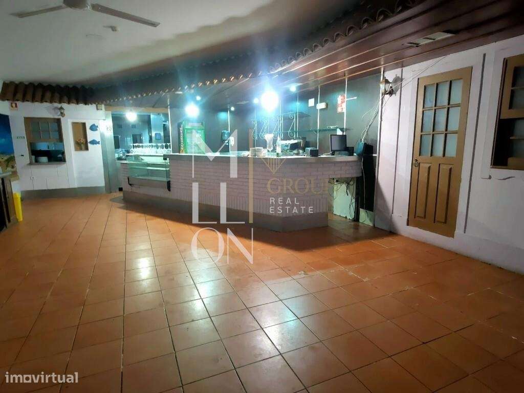 Oportunidade Única: Restaurante a 2 Minutos da Primeira Linha de Mar n - Grande imagem: 4/6