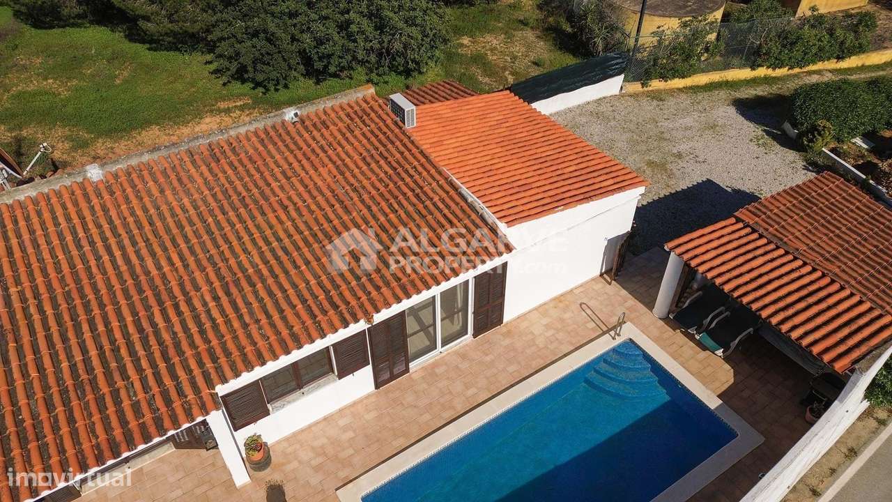 Moradia térrea em lote privado com três quartos perto golfe da Quinta-35