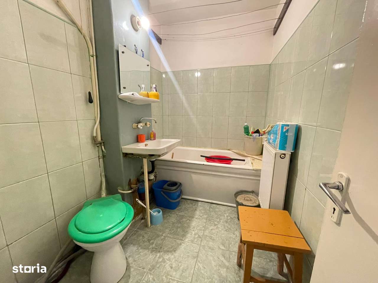 NORD - 22 decembrie, Apartament 2 cam, etaj 3, bucatarie mare, an 1980-4