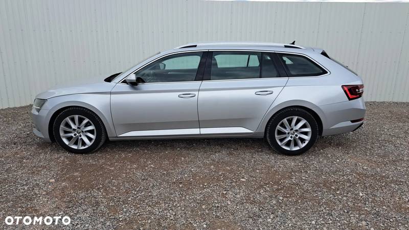 Skoda Superb 2.0 TDI 4x4 Style DSG - 2