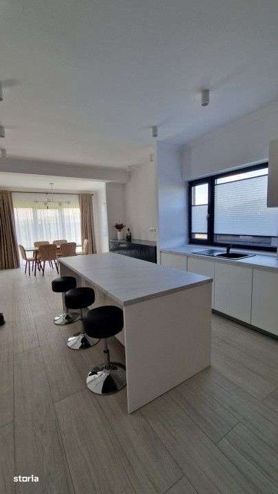 Casa individuala, 167mp, garaj, mobilata, zona KM 17 - Imagine principală: 4/19