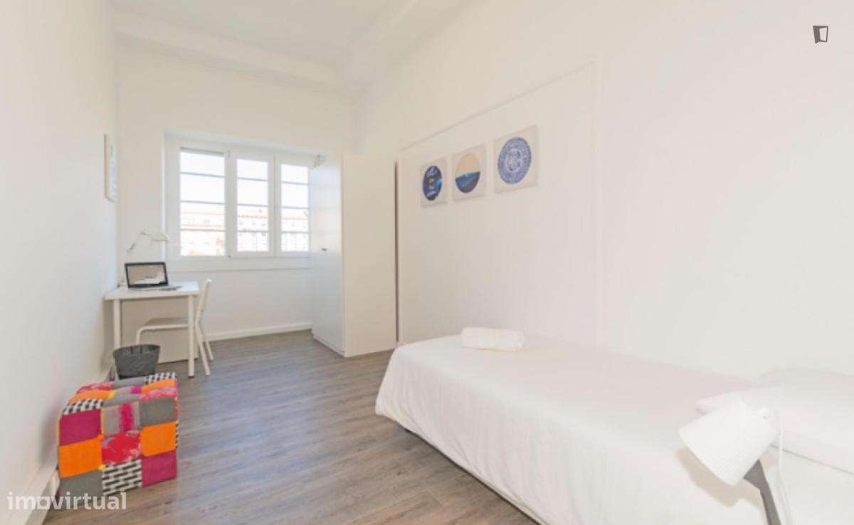 Quarto - localizado em Alameda Lisbon - Grande imagem: 5/6