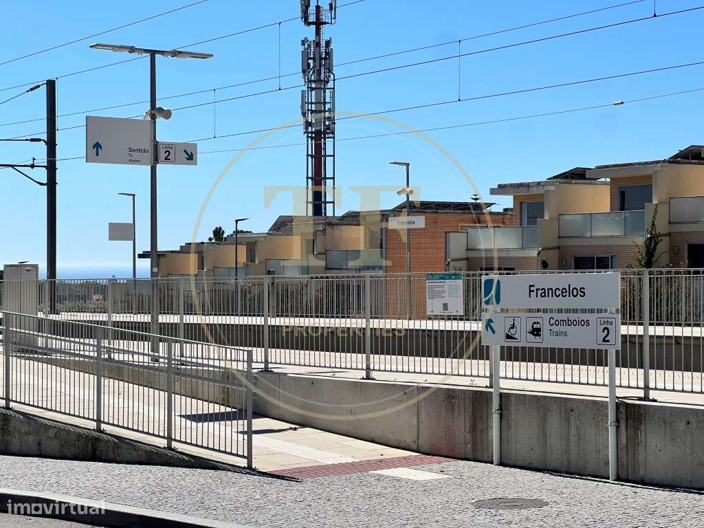 T3 Renovado com Garagem, a 600 m da Praia e junto Apeadeiro de Fran...-28