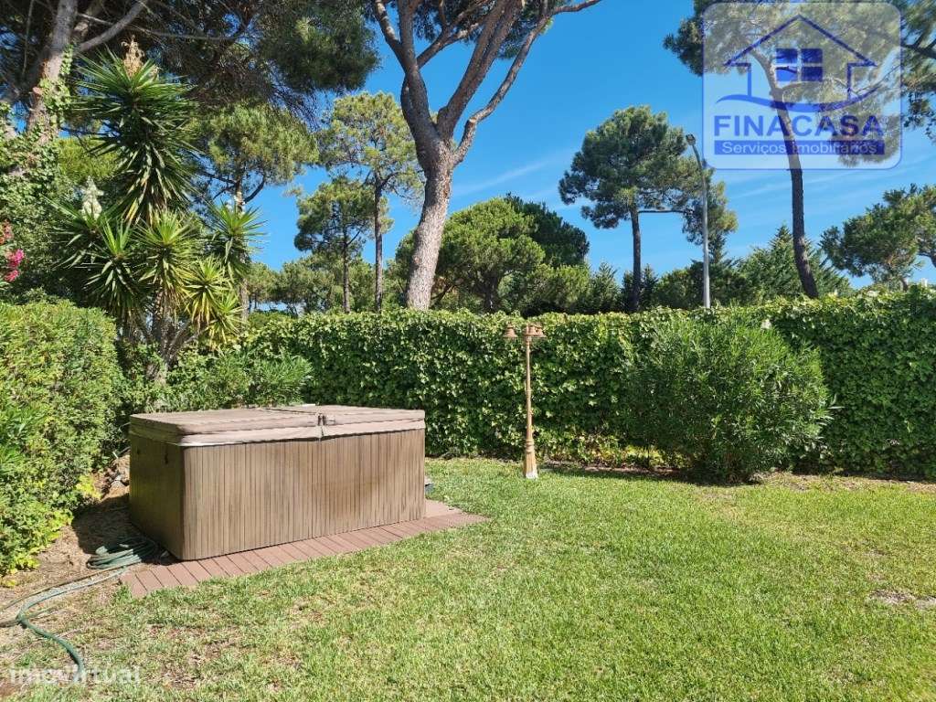 Moradia V3 toda térrea isolada com piscina,jardim e garagem - Vilam...-13