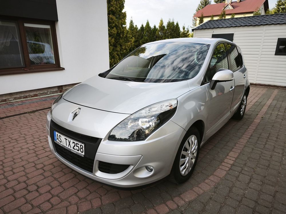 Renault Scenic III (2009-2016) 1.6 16V 110 TomTom Edition 2010