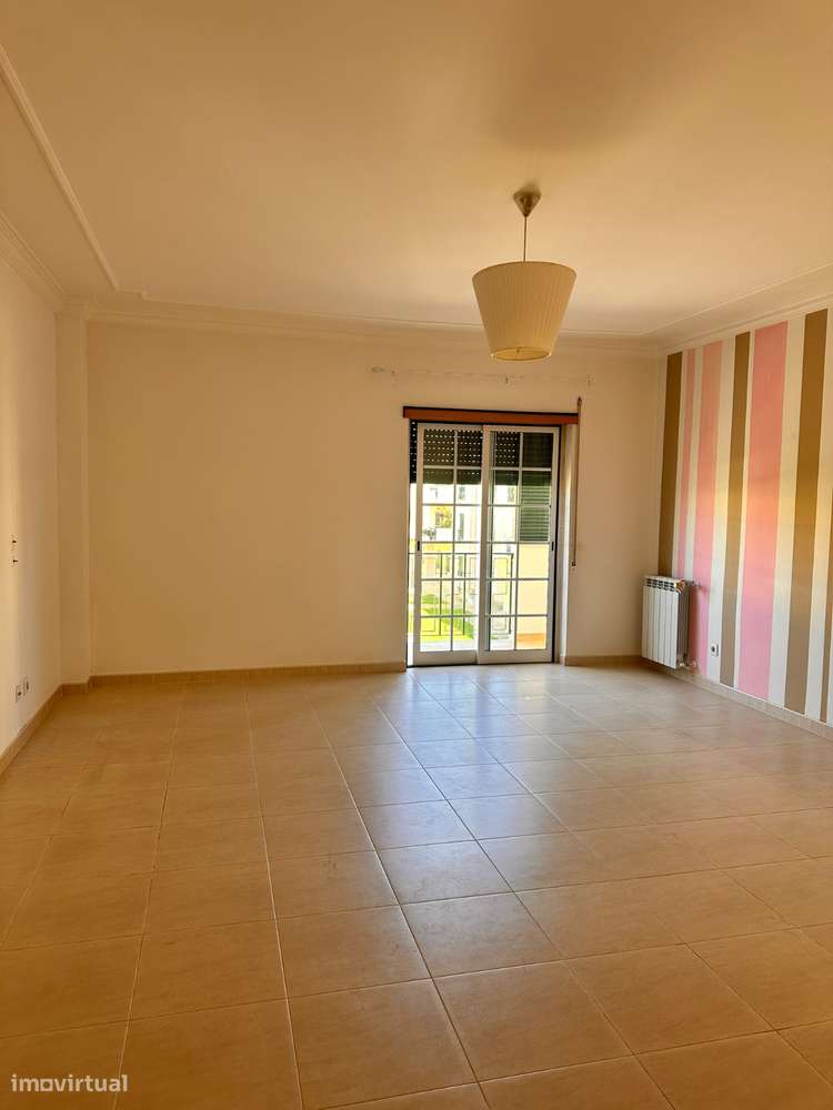 Apartamento T4 Benavente-14
