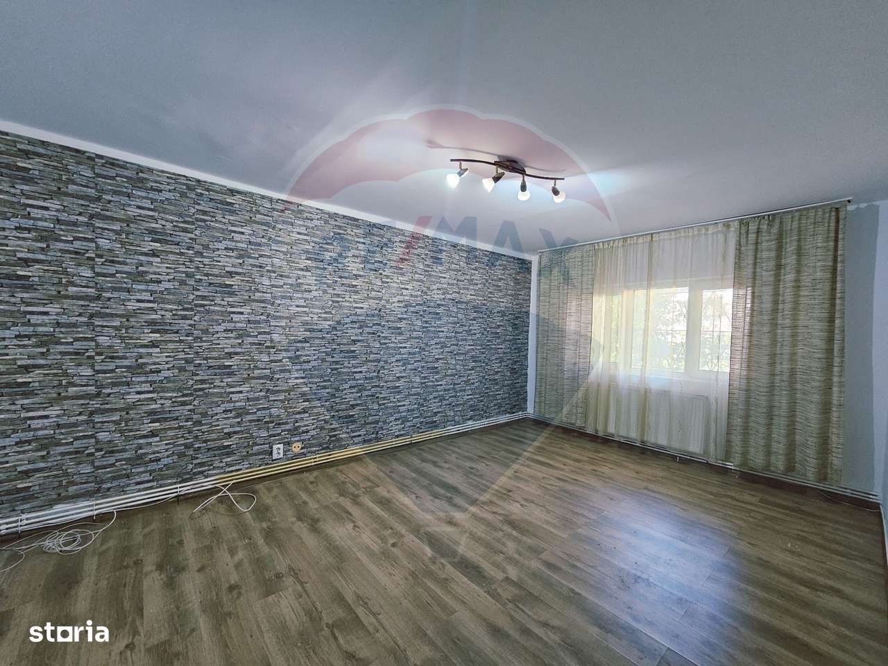 Apartament 3 camere-0