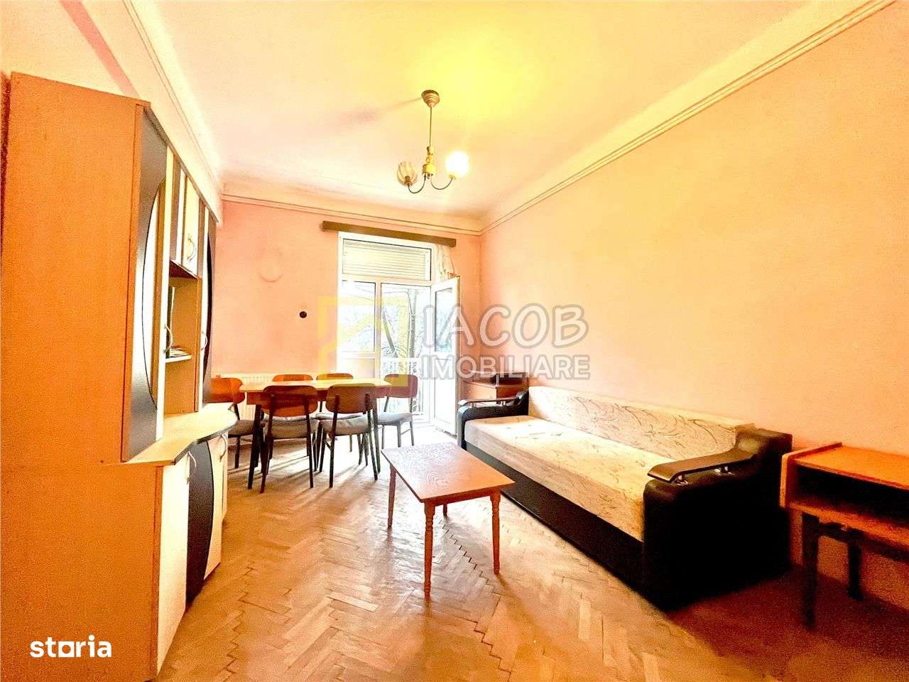 Apartament 2 CD, zona Aviatorilor, etaj 1, Bacau-1