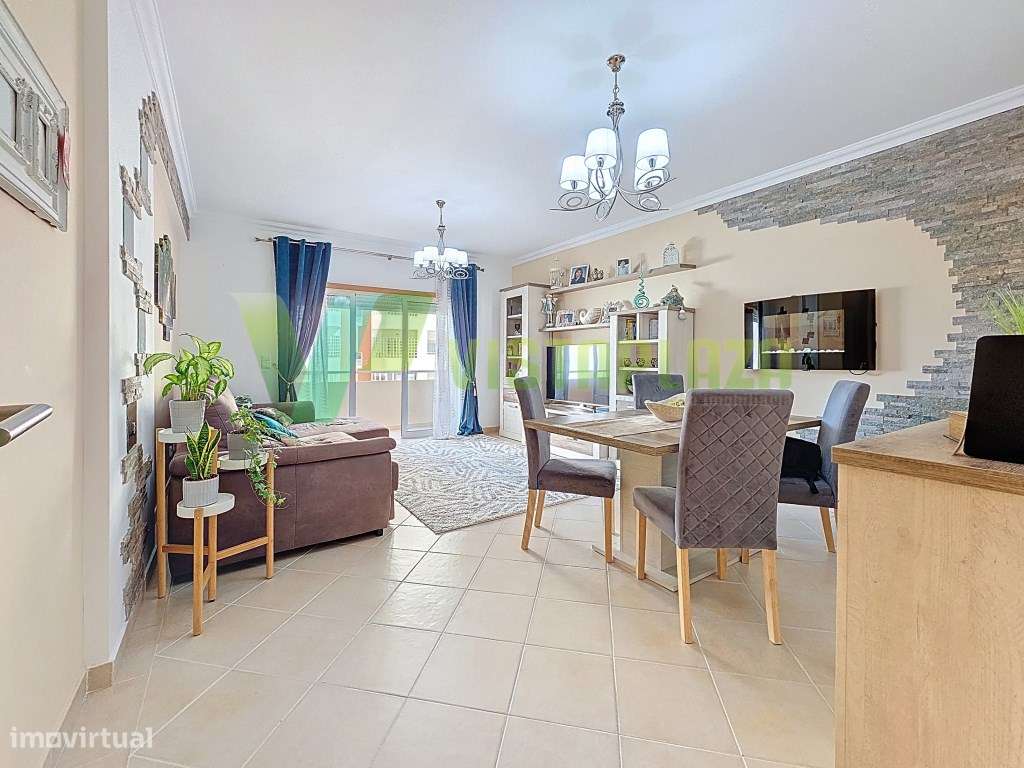 Apartamento T3 em Portimão na Raminha com Excelente Exposição Solar... - Grande imagem: 2/26