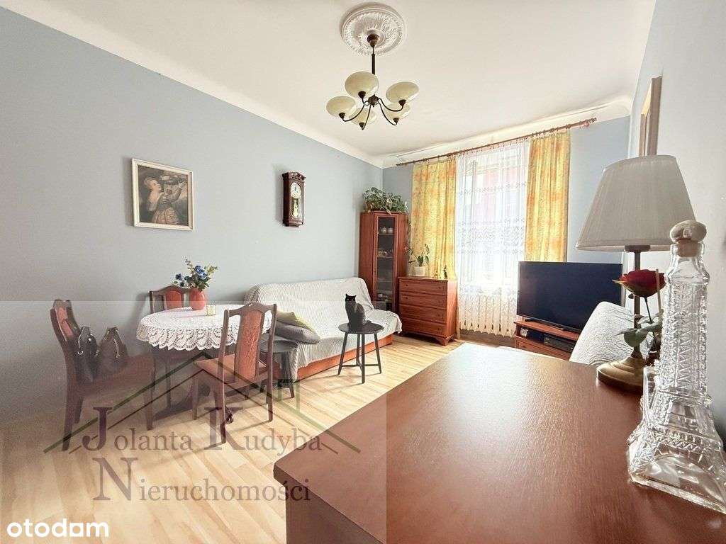 Targowa *w kamienicy * tuż przy Metrze-1