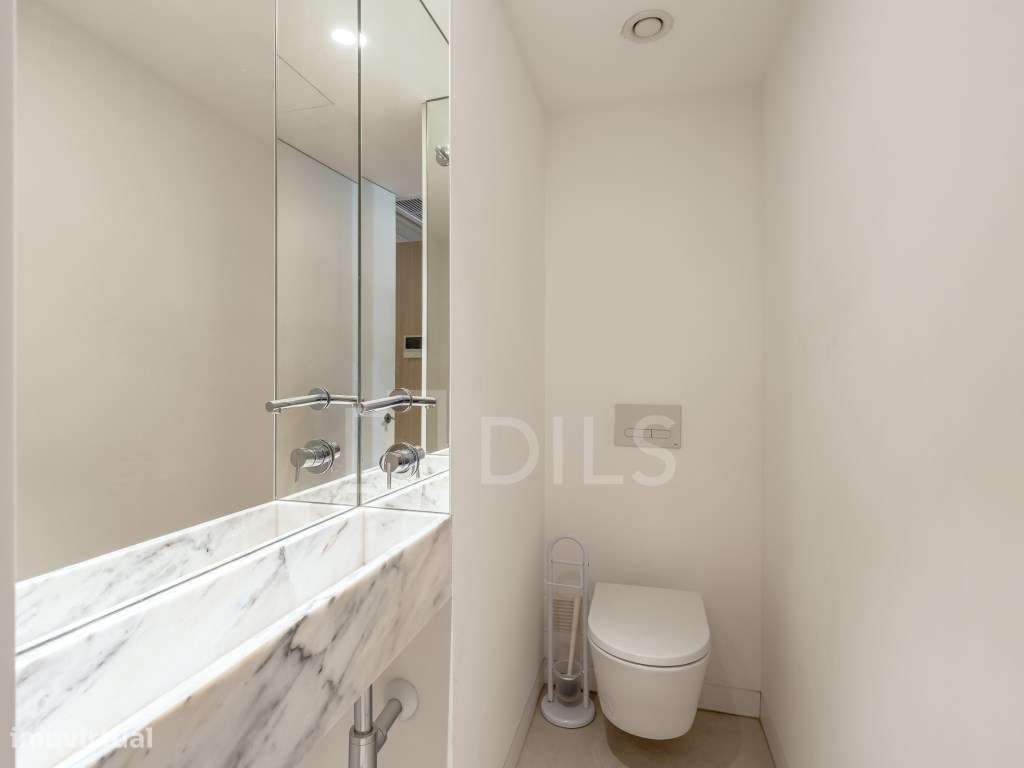 Apartamento T1 com varanda, junto à Avenida da Liberdade-17