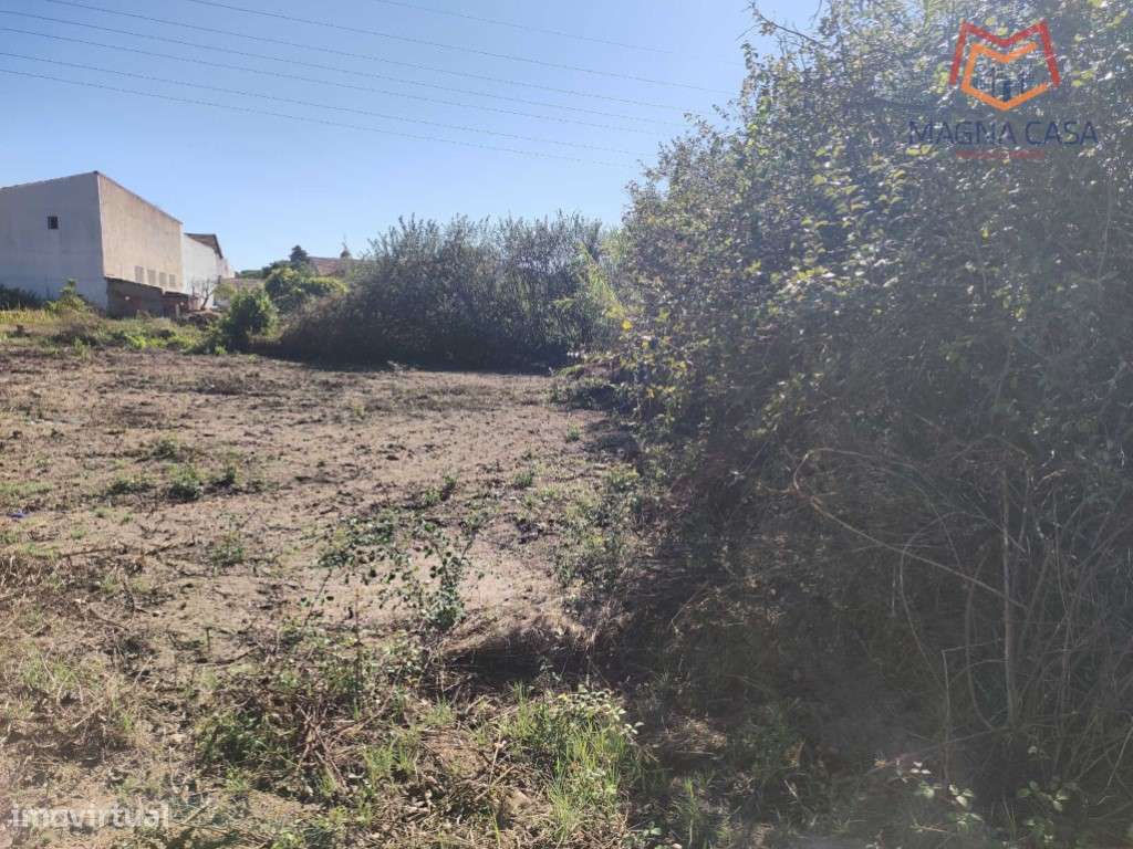 Moradia em Propriedade Total com 3 apartamentos T3, + 1 apartamento...-15