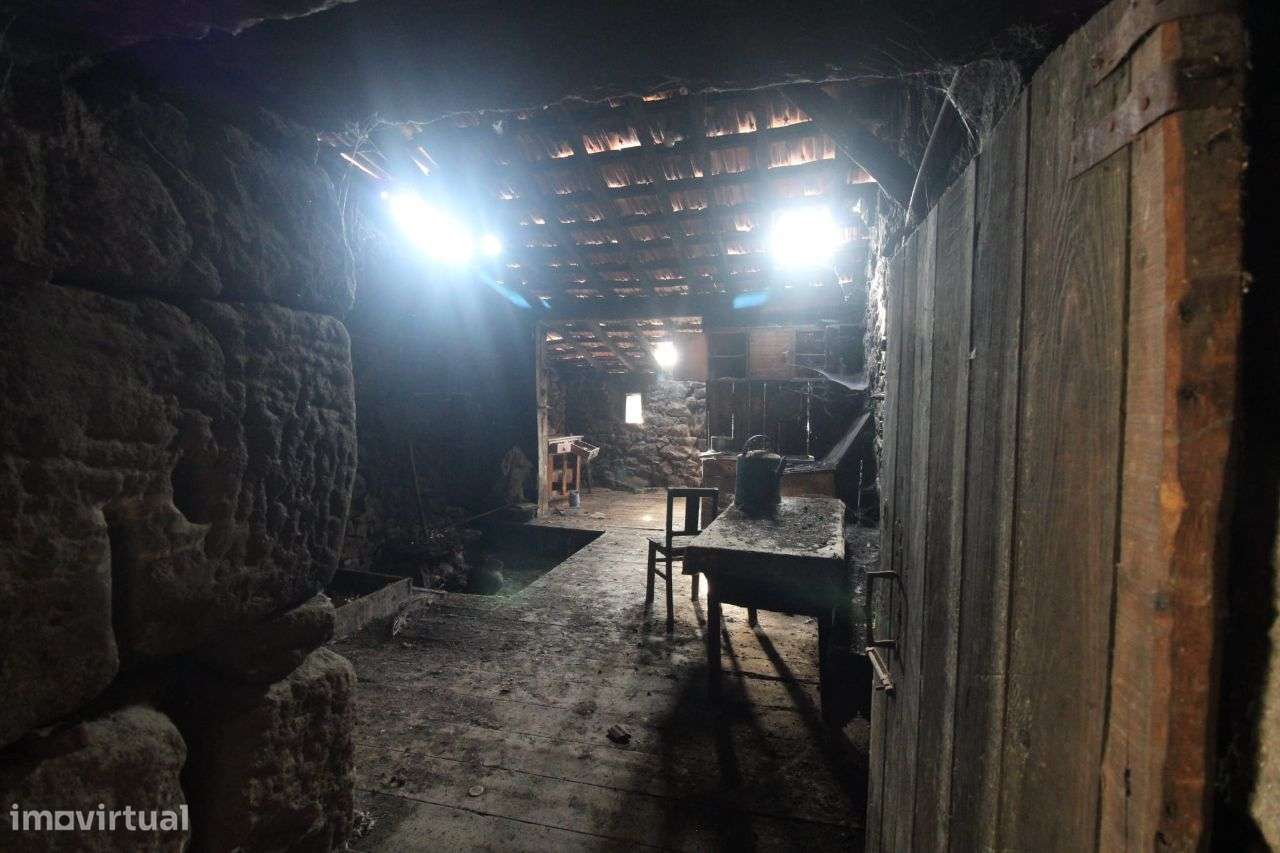 Moradia para Reconstrução - Póvoa de Calde - Viseu-8