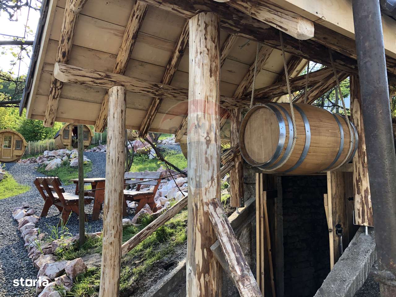 Pensiune cu 15 unități de cazare în Mediaș - Imagine principală: 5/20