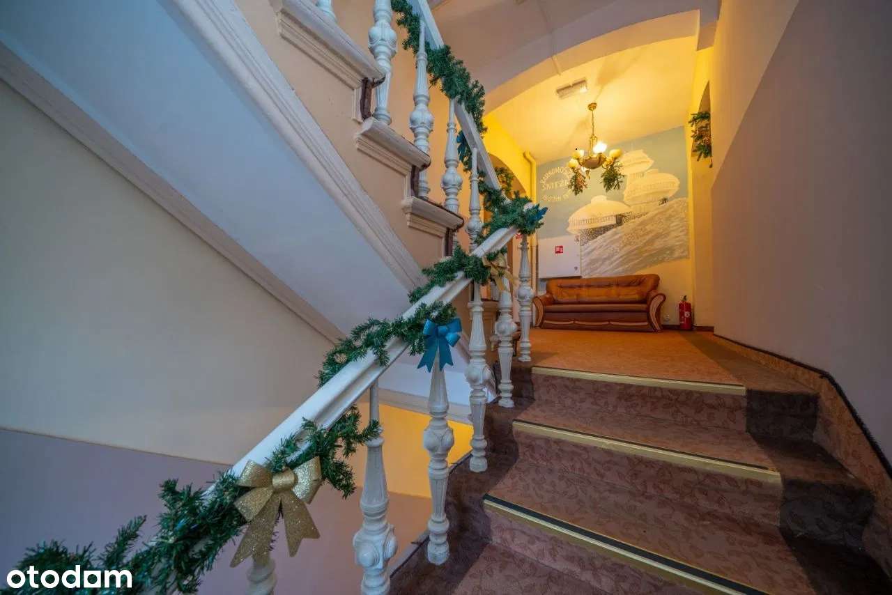 DOCHODOWY PENSJONAT PRZY DEPTAKU-4