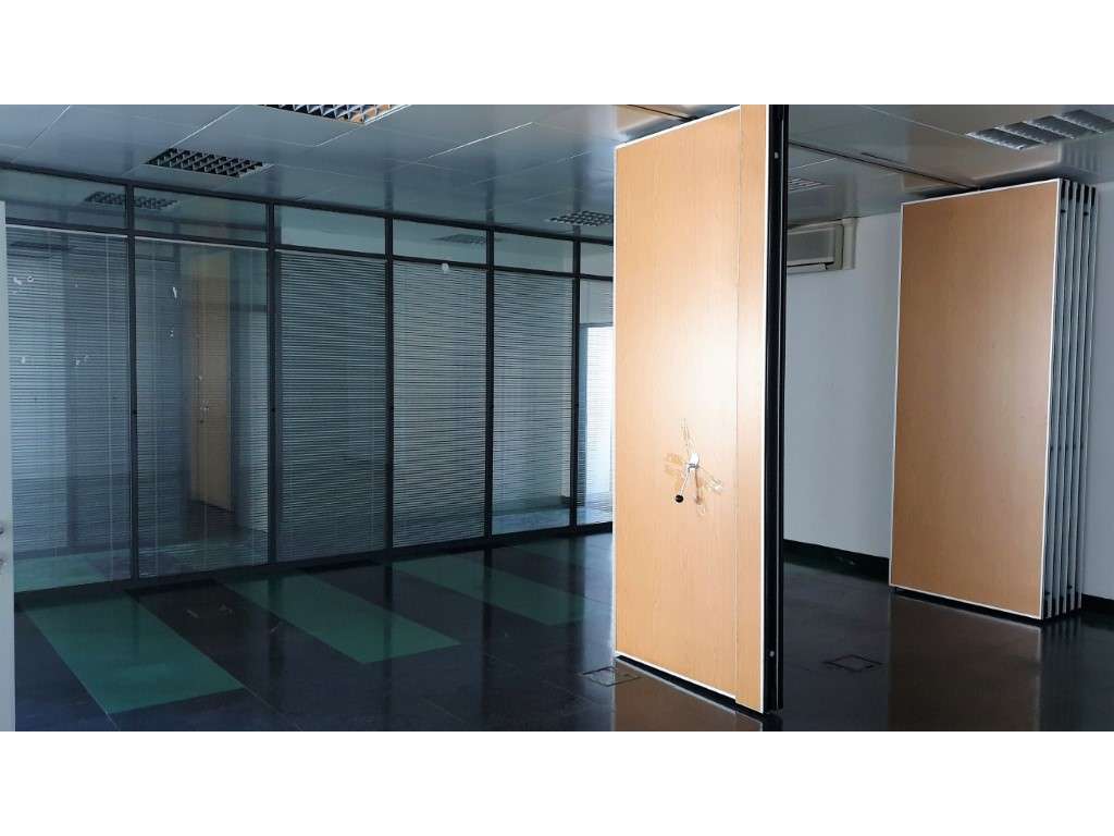 Escritório Alfragide Arrendamento | 294 m2 | Edifício Tejo - Grande imagem: 5/22