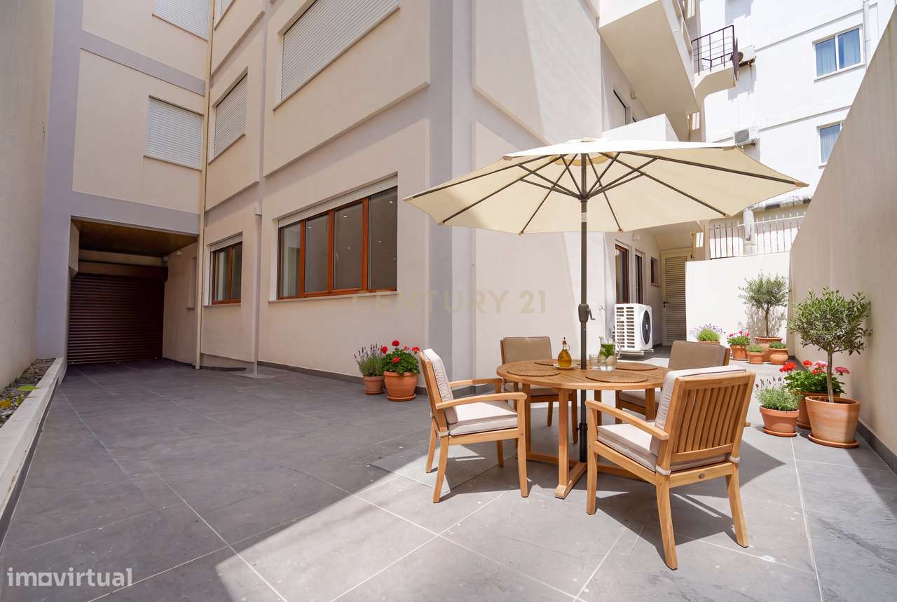 Apartamento T3 frente ao mar-0