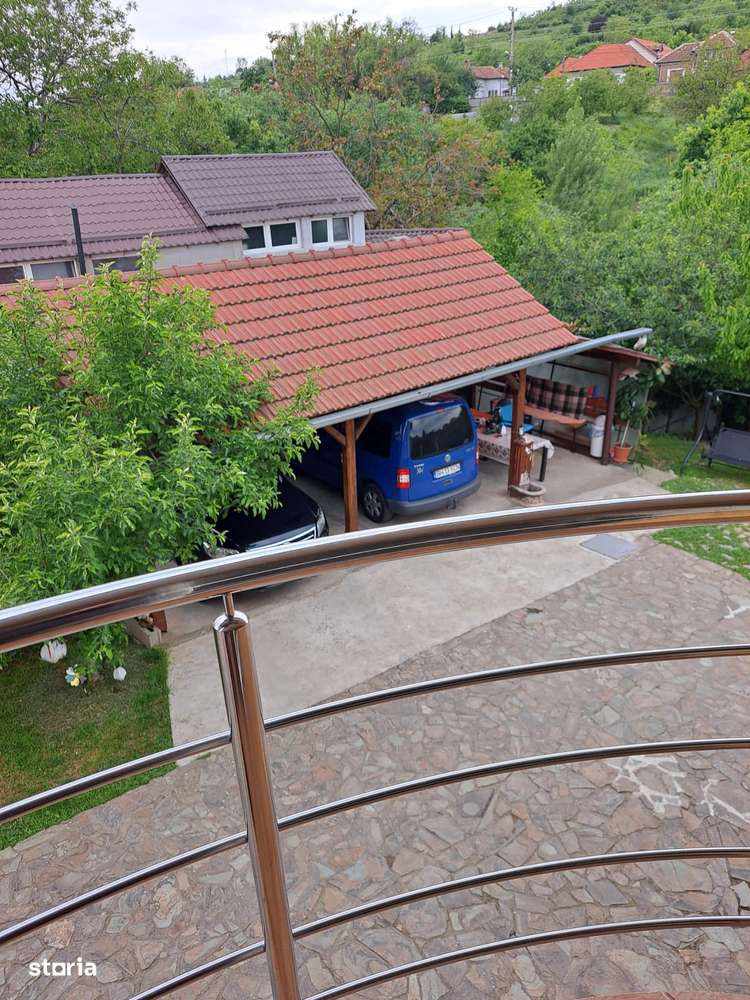 Casă P+E cu 4 dormitoare și 700 mp teren în zona Aquapark Nymphaea - Imagine principală: 2/18