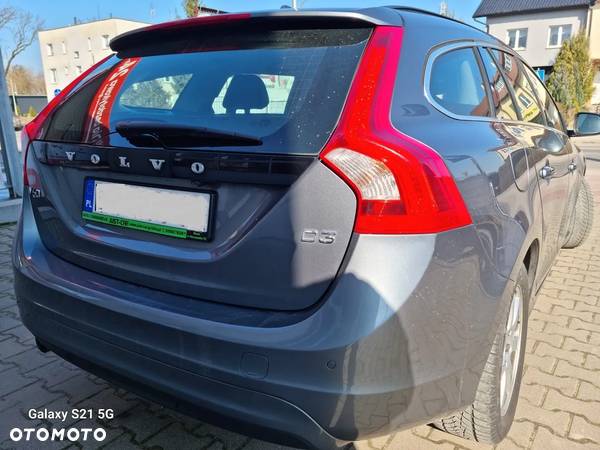 Volvo V60 D3 Geartronic Momentum - 5