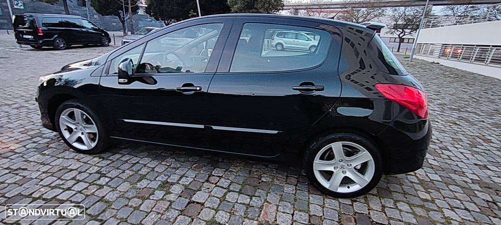 Peugeot 308 - 22