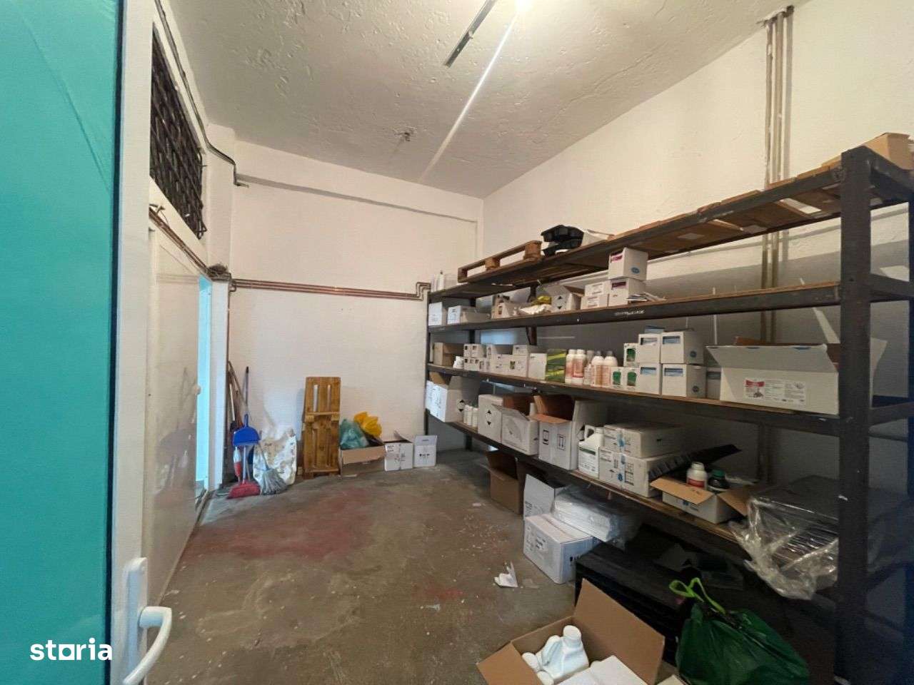 Spațiu comercial cu vitrină și depozit Semicentral - Imagine principală: 3/8