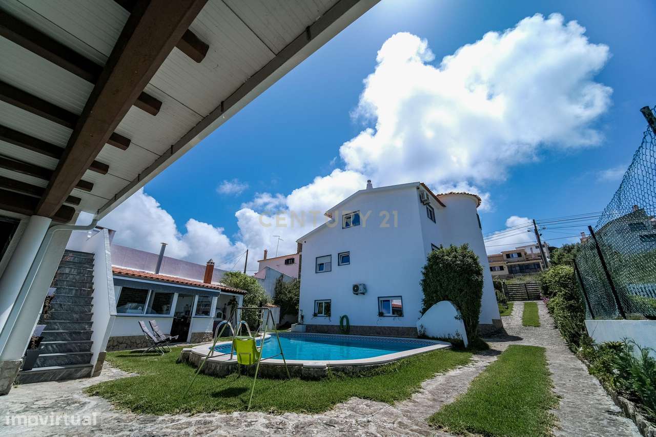 Moradia T5 renovada com piscina, perto da Ericeira.-40