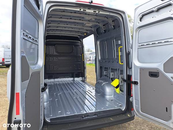 Volkswagen Crafter - 9