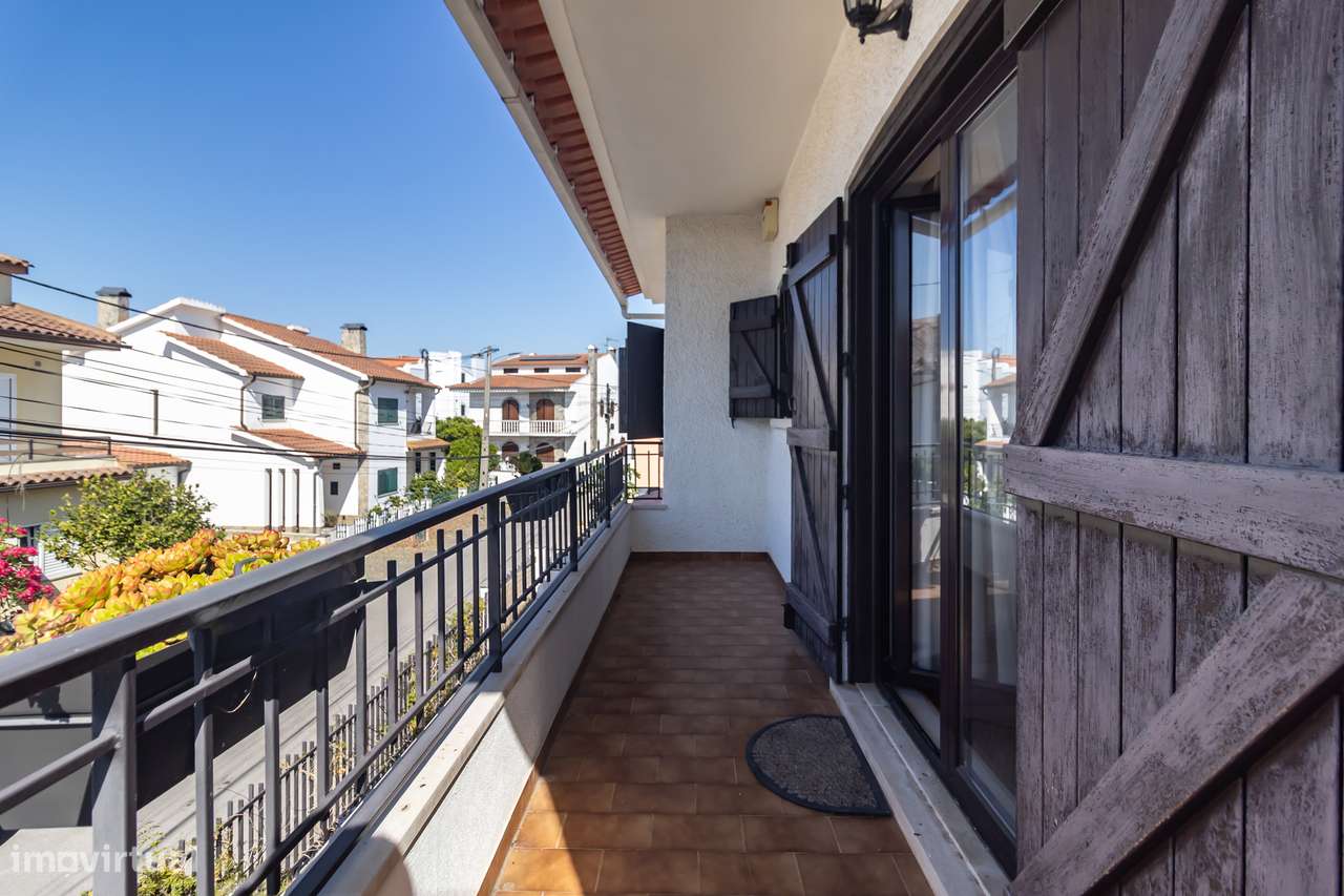 Moradia T5 isolada, Garagem , Quinta Charnequinha-14