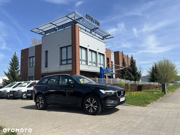 Volvo XC 60 B5 B AWD Momentum - 1