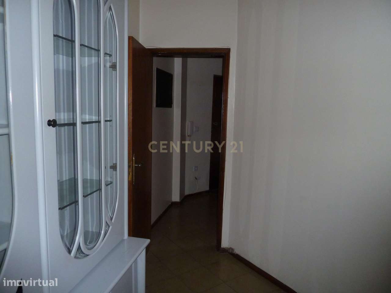 Apartamento T3 na Quinta de Santa Maria -  ZTRE-01906 - Grande imagem: 2/17
