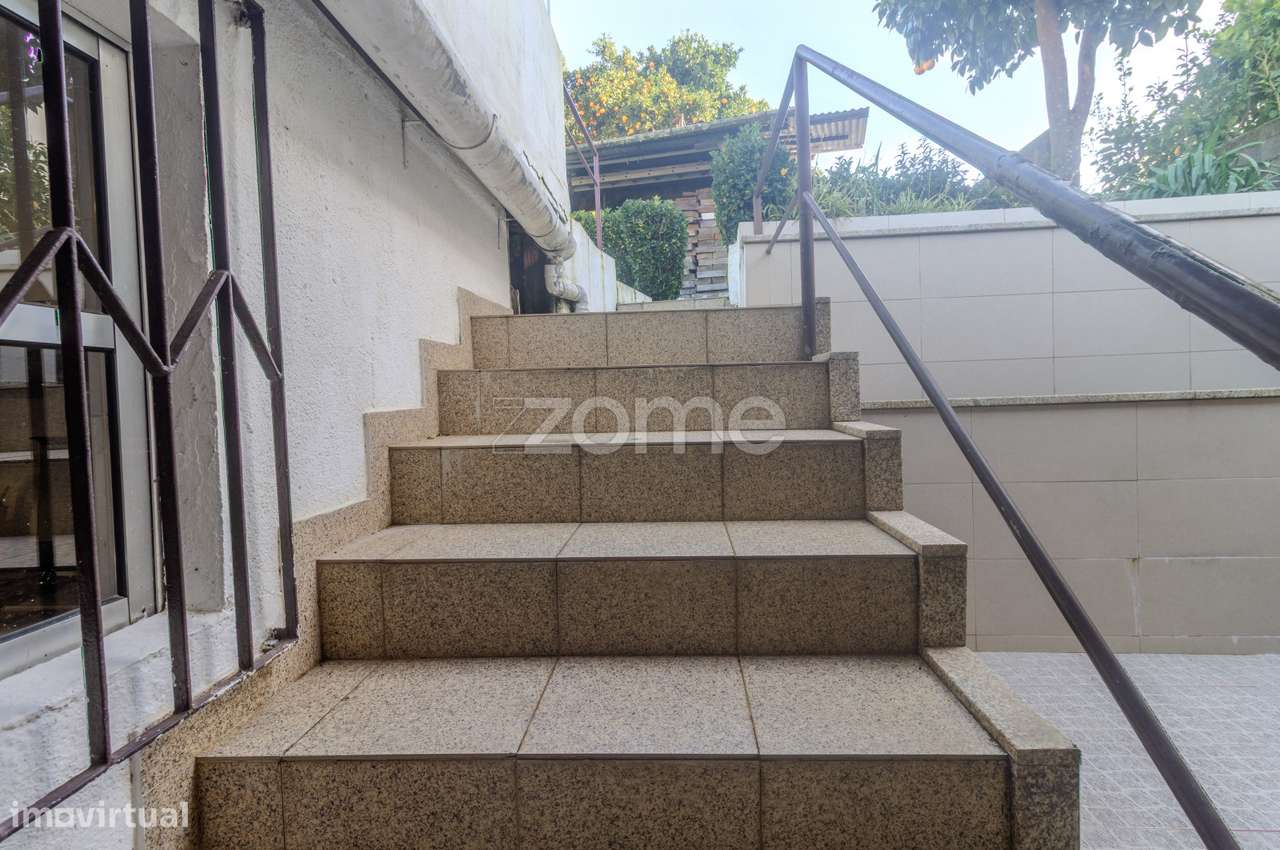 Moradia Isolada T3 com Terreno - Foz do Sousa-33